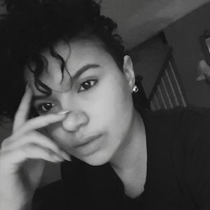 Meet your Posher, Carmilla